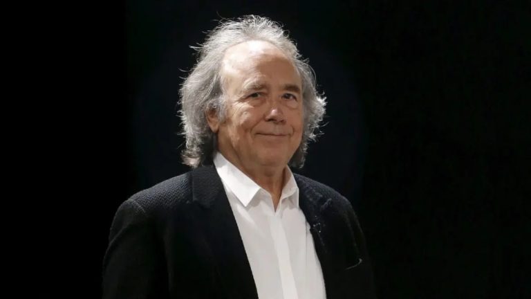 Joan_Manuel_Serrat-Empresas_de_famosos-Cantantes-Famosos_325729693_91361775_1706x960