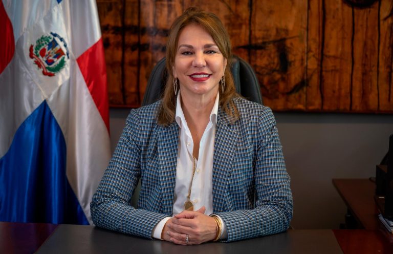 ministra-milagros-german-2_17577563_20211106152545