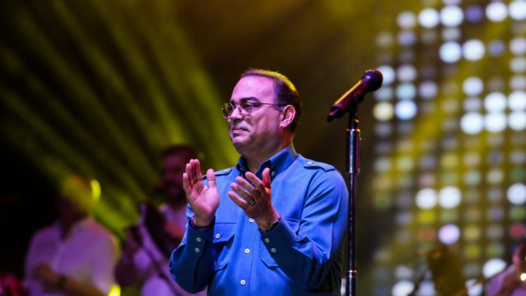 gilberto-santa-rosa-ensalza-la-frescura-de-la-salsa-en-su-nuevo-disco-110179