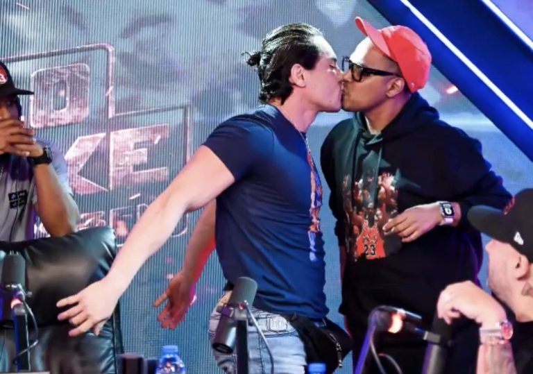 FnSEXfXXkAA-Lox-770x540