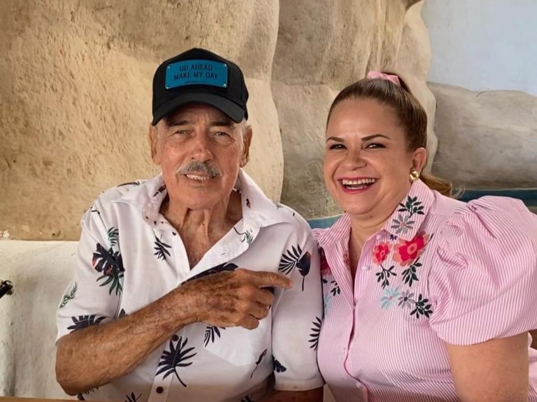 NA-andres-garcia-wife