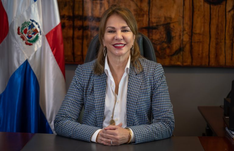 Ministra Milagros Germán 2