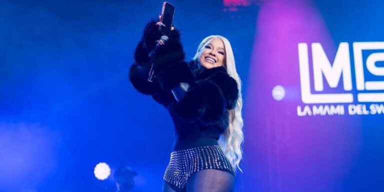 Copia-de-Post-de-Instagram-Feliz-Cumpleanos-Sencillo-Minimalista-Azul-1000-x-500-px-58